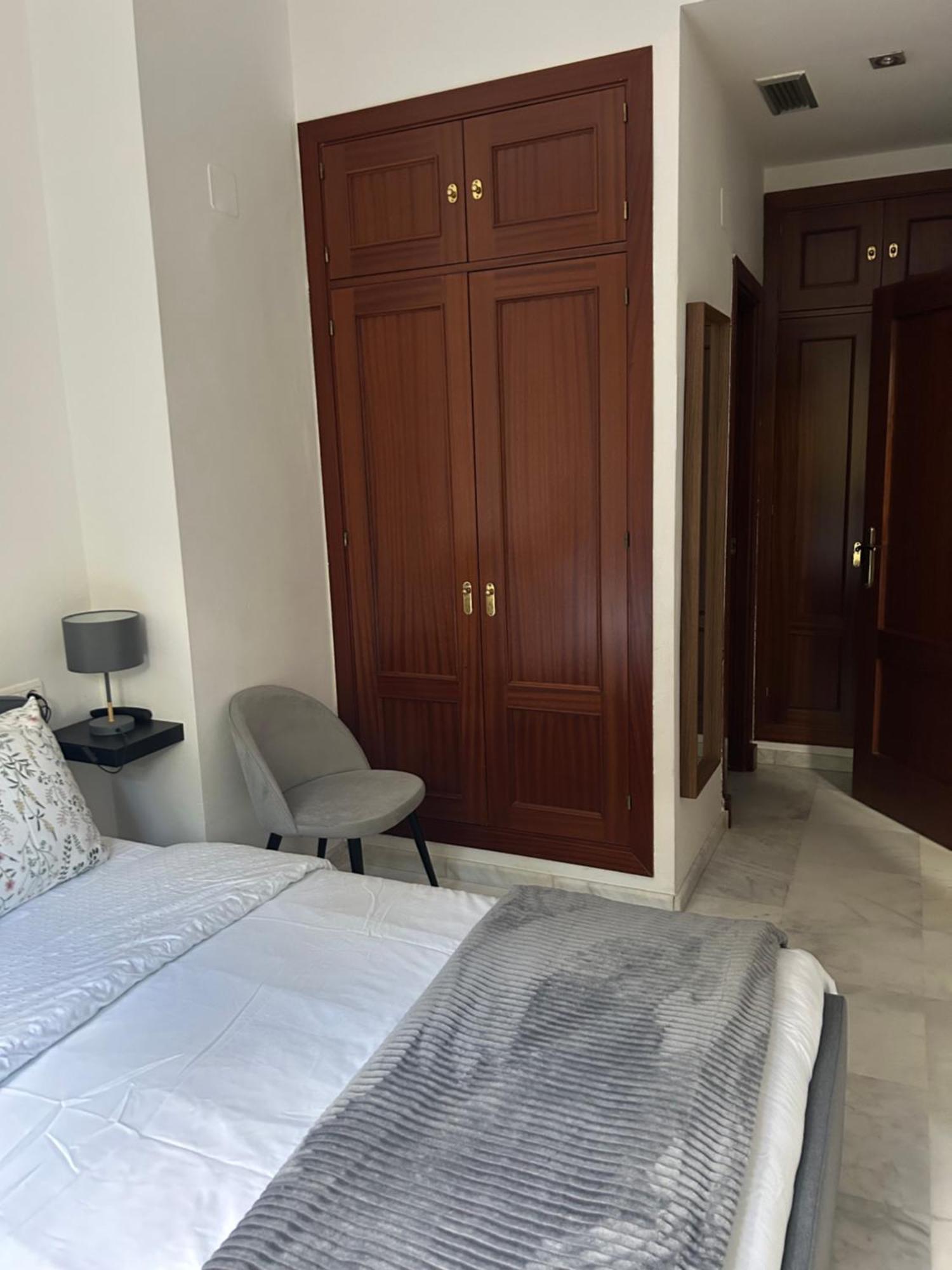 Apartamento Proximo Al Centro De 2 Dormitorios Con Piscina. Seville Exterior photo